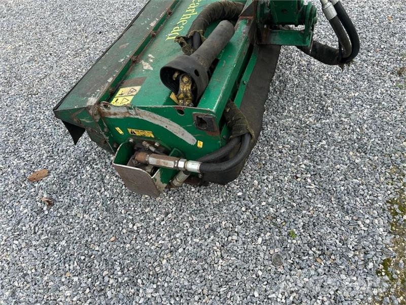 Spearhead TWIGA 5000 Häcksaxar