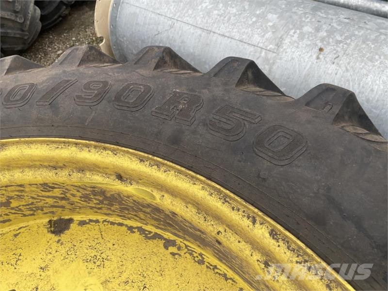 Taurus 380/90R50 - 13.6 R36 Gume, točkovi i felne