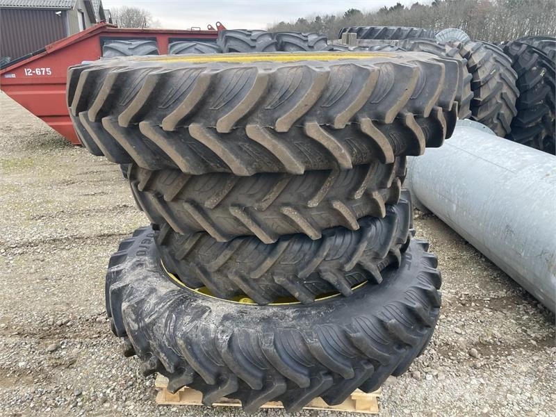 Taurus 380/90R50 - 13.6 R36 Gume, točkovi i felne