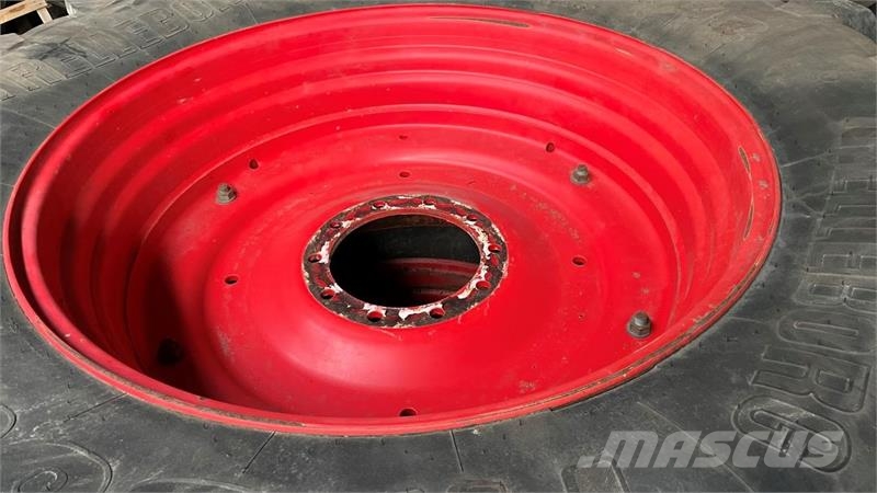 Trelleborg 710/70R42 TM 900 Ελαστικά και ζάντες