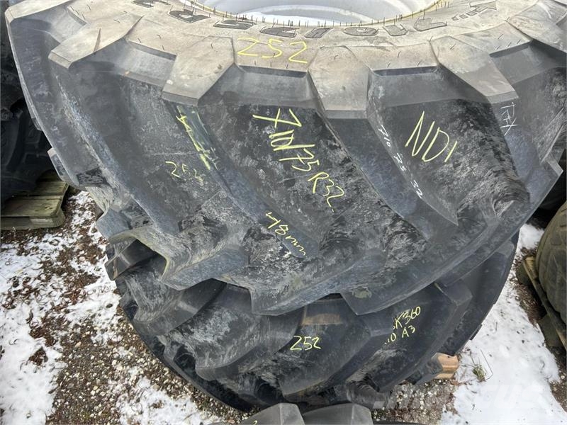 Trelleborg 710/75R32 Gume, kolesa in platišča