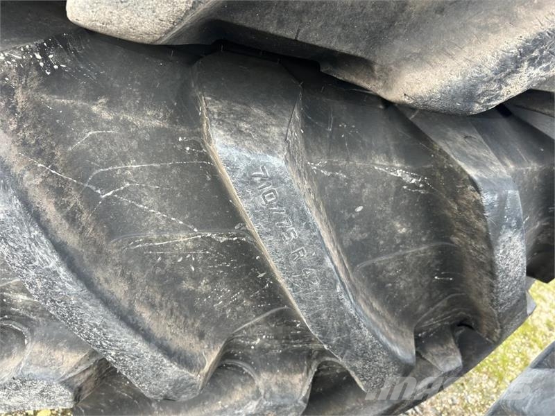 Trelleborg 710/75R42 Gume, točkovi i felne