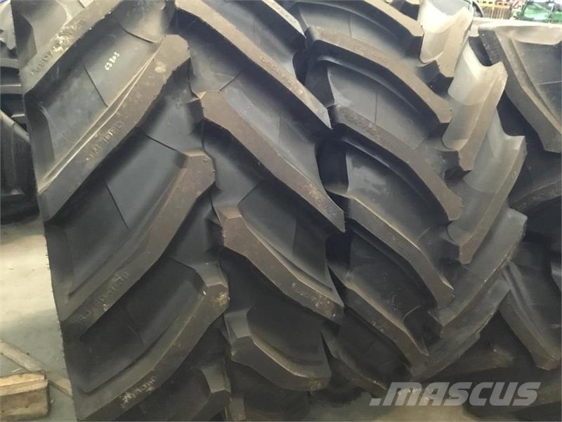 Trelleborg 750/70R44+650/60R38 Däck, hjul och fälgar