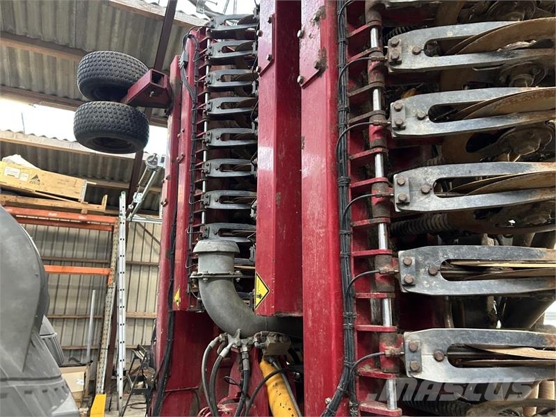 Vredo 12 MTR ZB3-12068 Poranyag tartályos