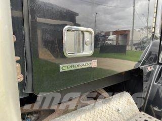 Freightliner 122SD Tractor Units
