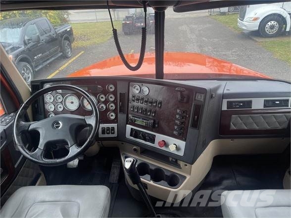 Freightliner CORONADO 122 SD Prime Movers