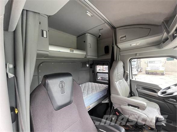 Kenworth T880 Tractor Units