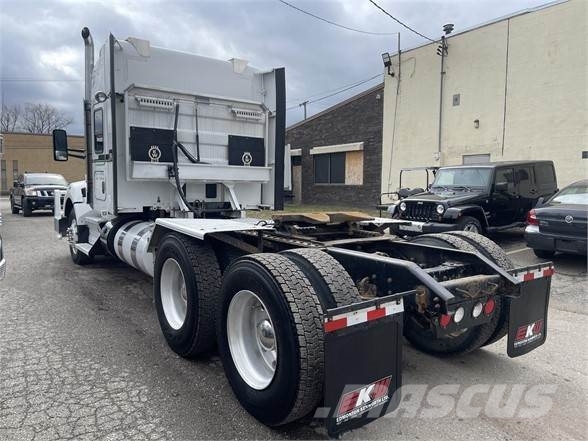 Kenworth T880 Tractor Units