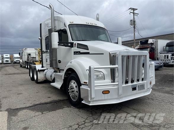 Kenworth T880 Tractor Units