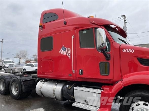 Peterbilt 587 트랙터 유닛