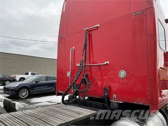 Peterbilt 587 트랙터 유닛