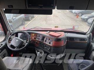 Volvo VNL64T730 Tegljači