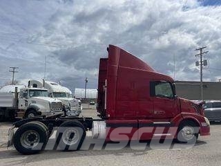 Volvo VNL64T730 Tegljači