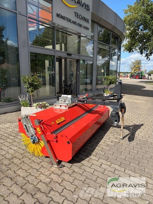 Adler Arbeitsmaschinen K 600 Lakaisukoneet