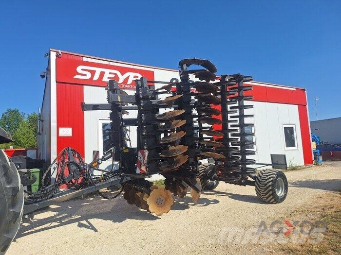 AgroLand Titanium Heavy 500 mit Fahrwerk Grades