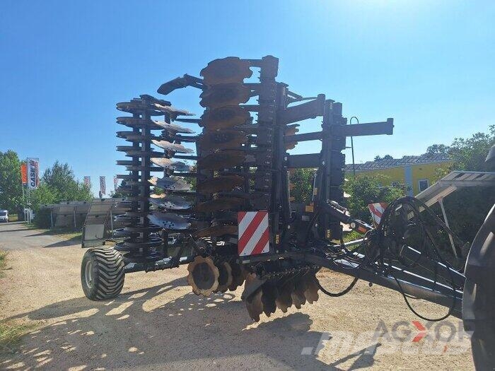 AgroLand Titanium Heavy 500 mit Fahrwerk Grades