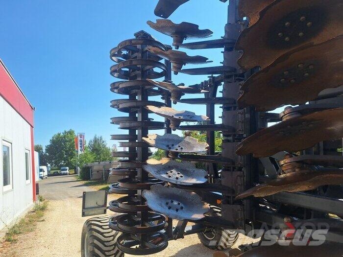AgroLand Titanium Heavy 500 mit Fahrwerk Grades