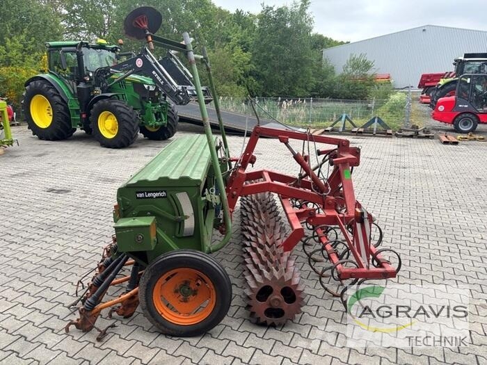 Amazone D8-30 SPECIAL + Grubber Mechanické sejačky