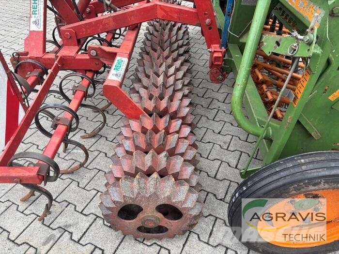 Amazone D8-30 SPECIAL + Grubber Mechanické sejačky