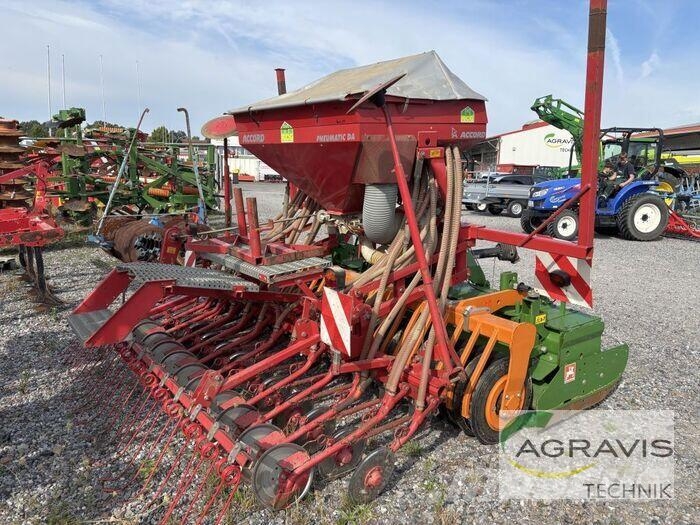 Amazone KE 3000 SPECIAL Rotačné brány a pôdne frézy