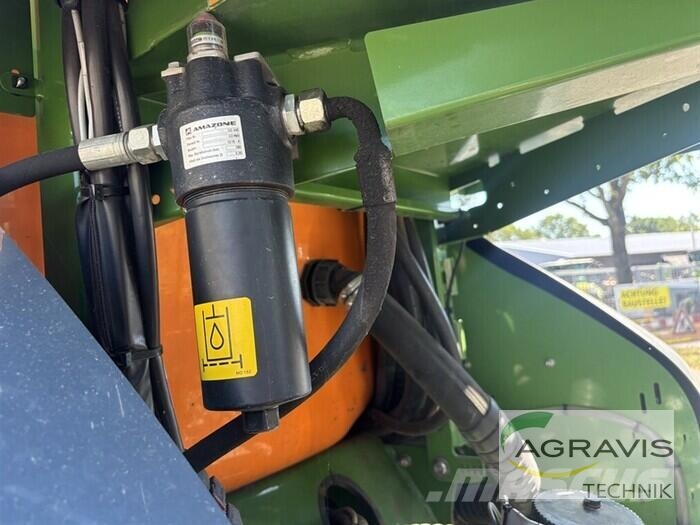Amazone UX 11200 SUPER Pulvérisateurs traînés