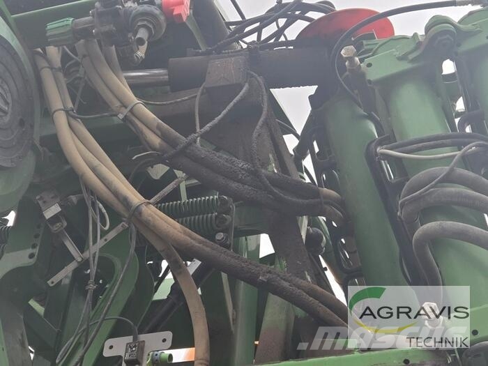 Amazone UX 11200 SUPER Getrokken spuitmachines