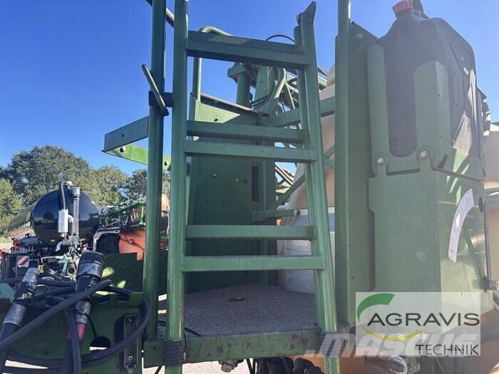 Amazone UX 4200 Trailed sprayers