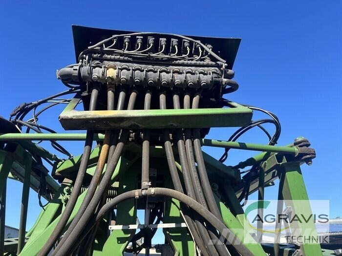 Amazone UX 4200 Trailed sprayers