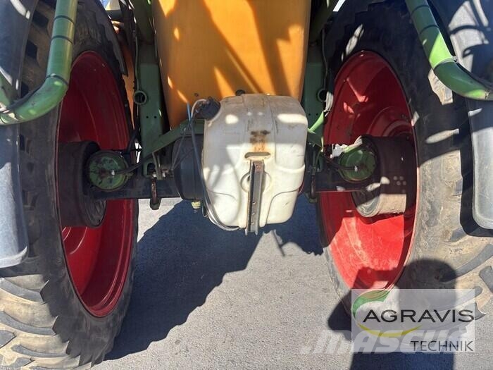 Amazone UX 4200 Trailed sprayers