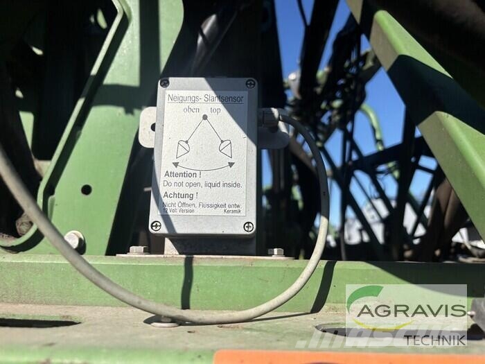 Amazone UX 4200 Trailed sprayers