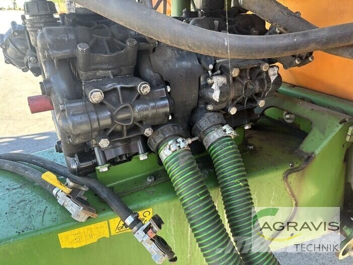 Amazone UX 4200 Trailed sprayers