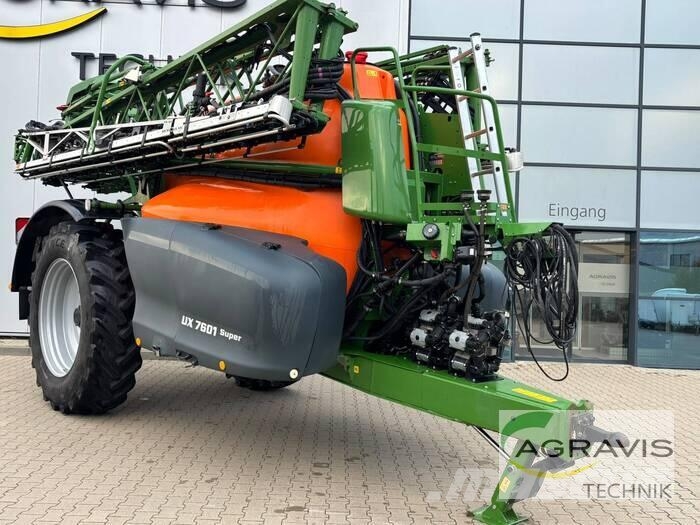 Amazone UX 7601 SUPER Vontatott trágyaszórók
