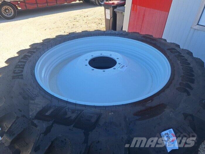 BKT 480/80R46+380/85R34 Pflegeräder Pneus, rodas e aros