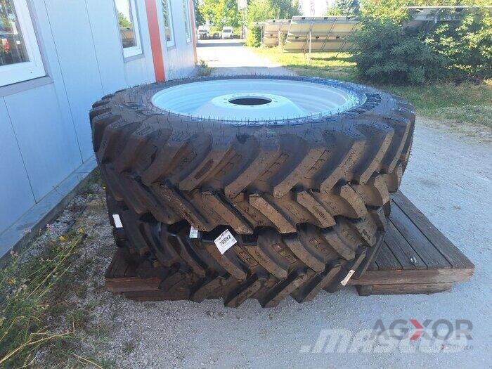 BKT 480/80R46+380/85R34 Pflegeräder Pneus, rodas e aros