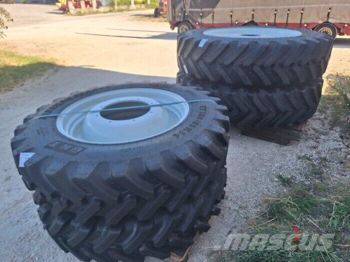 BKT 480/80R46+380/85R34 Pflegeräder Pneus, rodas e aros
