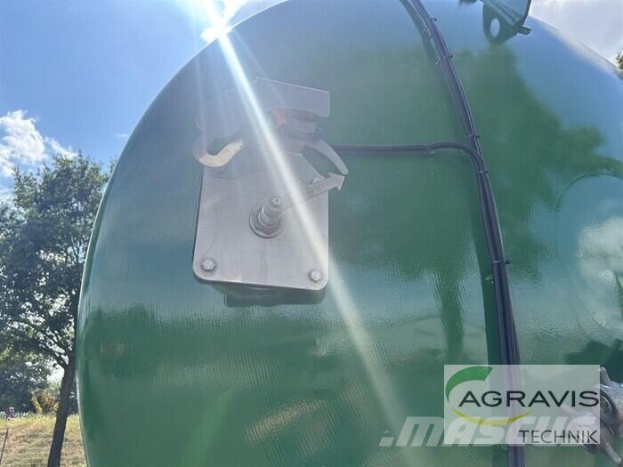 Briri STREET MASTER 30 Trosilniki gnoja