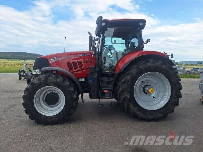 Case IH 220 MC Puma Трактори