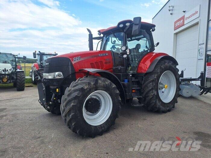 Case IH 220 MC Puma Трактори