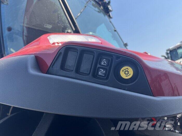 Case IH Farmall 120M Tractoren