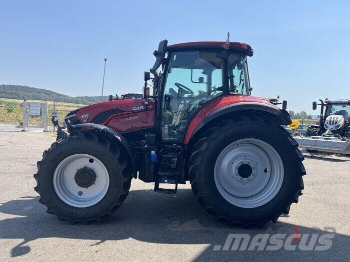Case IH Farmall 120M Tractoren