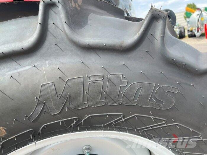 Case IH Maxxum 135 CVX Traktorji