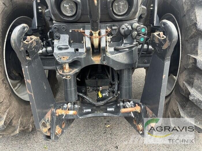 Case IH OPTUM 270 CVX الجرارات