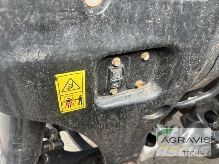 Case IH OPTUM 270 CVX الجرارات