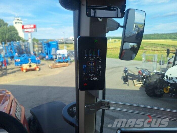 Case IH Optum 340 CVX الجرارات