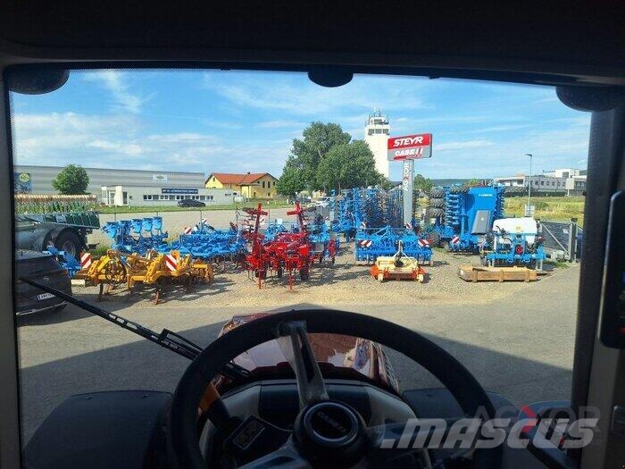 Case IH Optum 340 CVX الجرارات