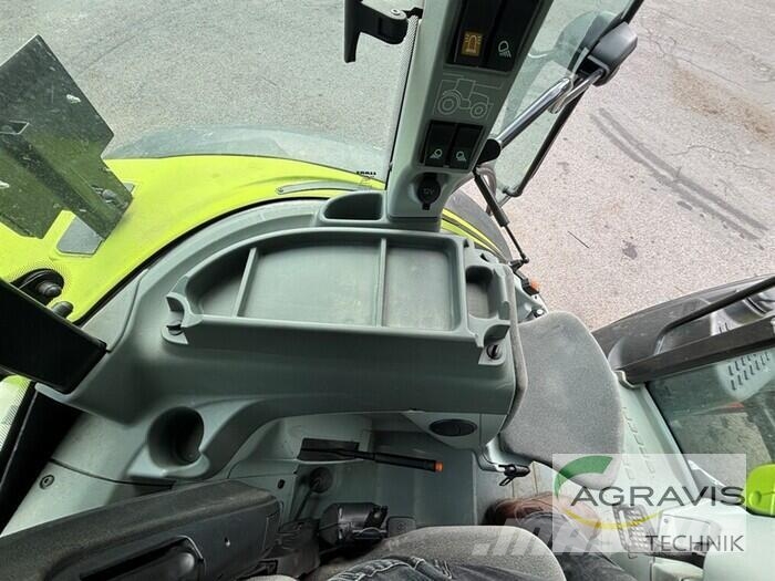 CLAAS ARION 420 Traktoren