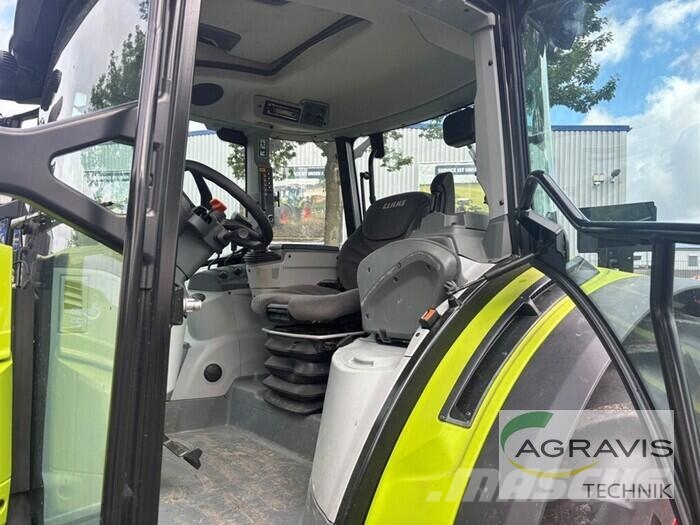 CLAAS ARION 420 Traktoren