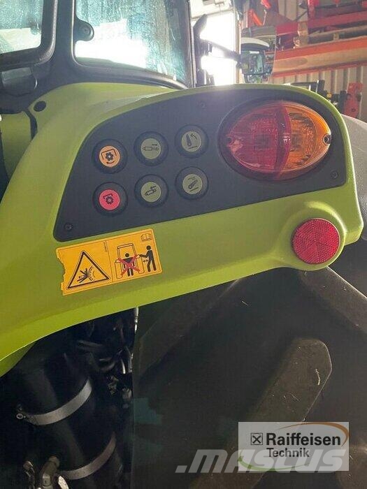 CLAAS Arion 420 Tractoren