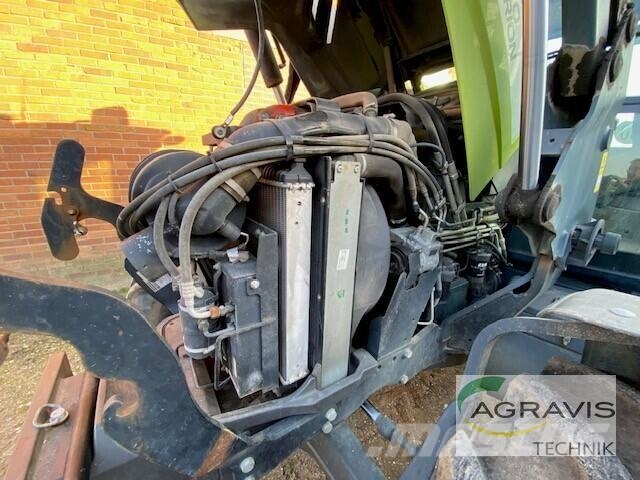 CLAAS ARION 420 CIS Traktorit