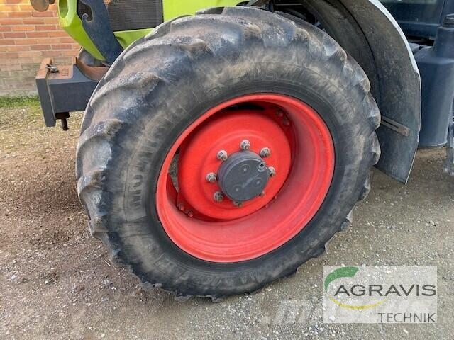 CLAAS ARION 420 CIS Traktorit